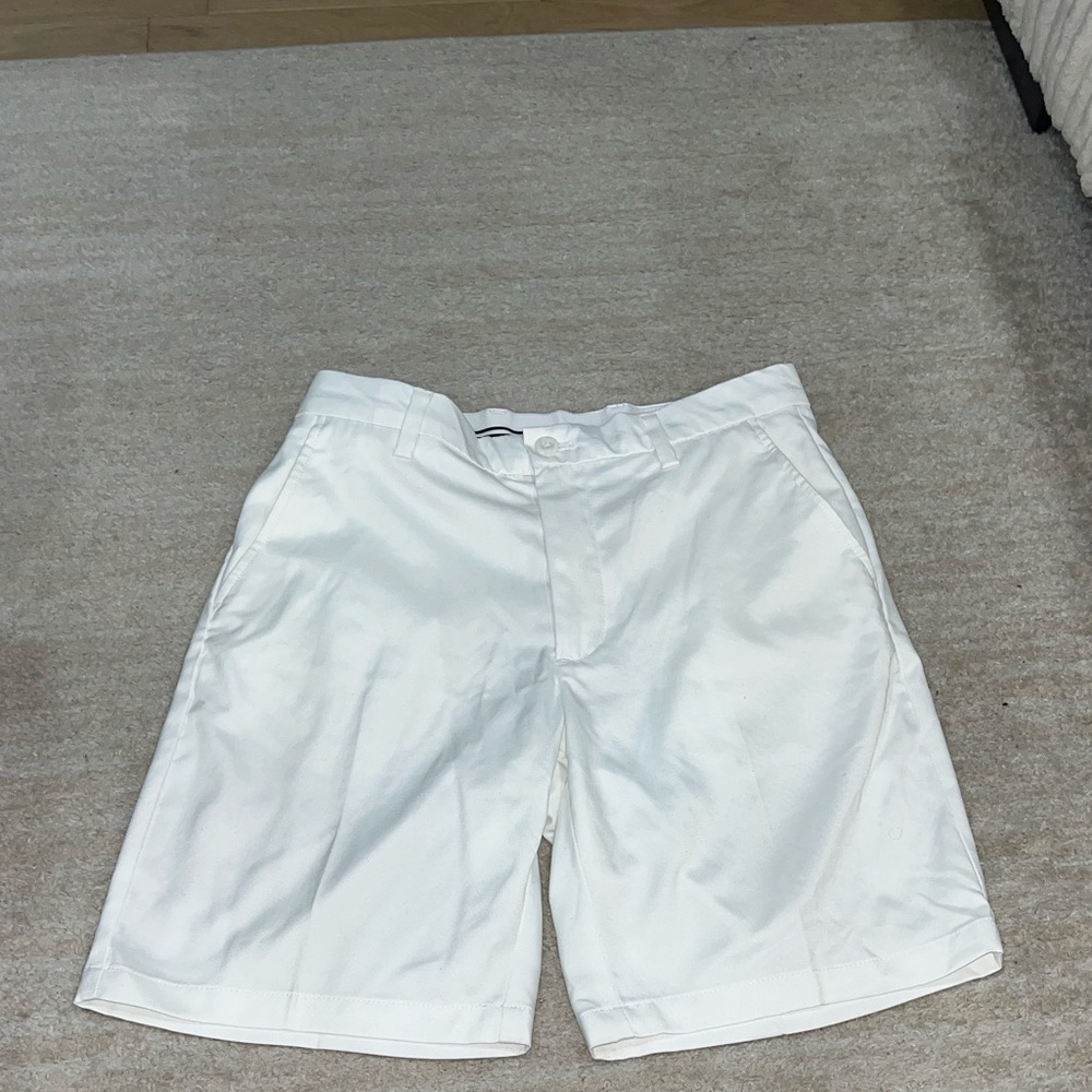 Amazon Essentials Men’s Classic White Shorts